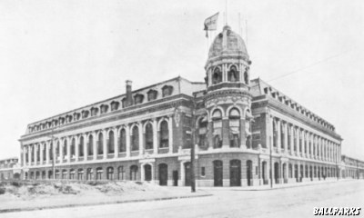  [ Shibe Park as seen from outside ] 